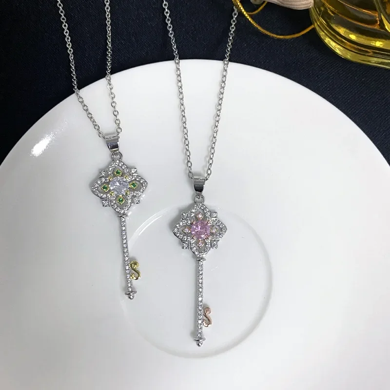 MDLFES Moiss1n الماس نمط فيرسا الأصلي زهر الكرز الوردي مفتاح قلادة مع الماس الأنيق 18K