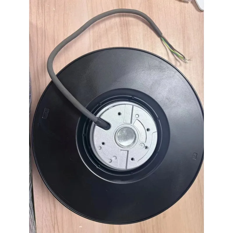 

Вентиляторы R2E225-BD92-09, R2E225-BD92-51, R2E225-BD92-19, R2E225-BD92-10, R2E225-BD92-12, R2E225-BD92-20, R2E225-BD92-62