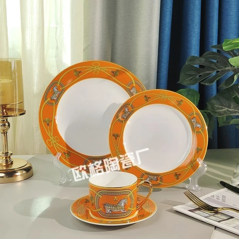 

Vintage - style Luxury Bone China Tableware Western - style Steak Plates Flat Plates Cups & Saucers for Hotel Use