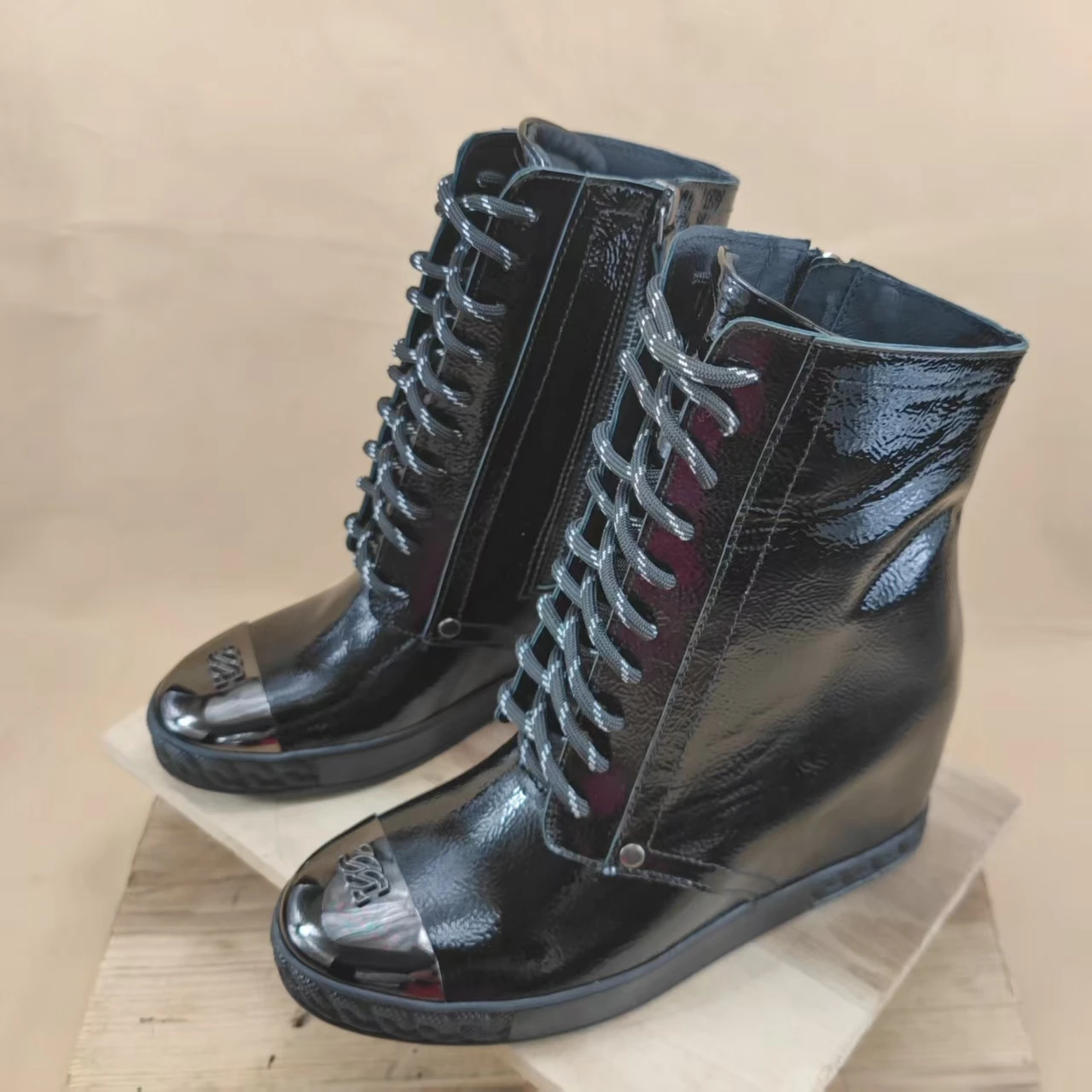 Cool Woman Black Patent Leather High Wedge Heel Inside Ankle Boots Platform Sole High Top Inner Heel Lace Up Zipper Ankle Boots