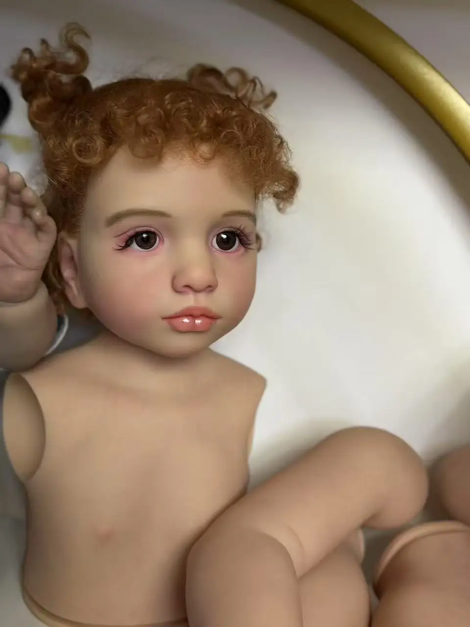 

FBBD индивидуальная ограниченная поставка 42 дюйма Reborn Baby Aloenka с ручными укорененными волосами DIY часть с тканевым корпусом/разъемами Рождественский подарок