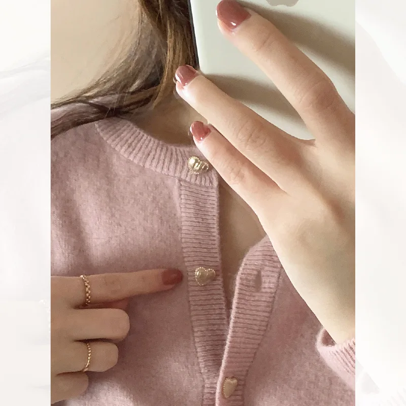 

2025 Love Button Soft Waxy Sweater Jacket Women's Autumn and Winter Wear Skinny Crew Neck Short Knitted Long Sleeve Top Inside