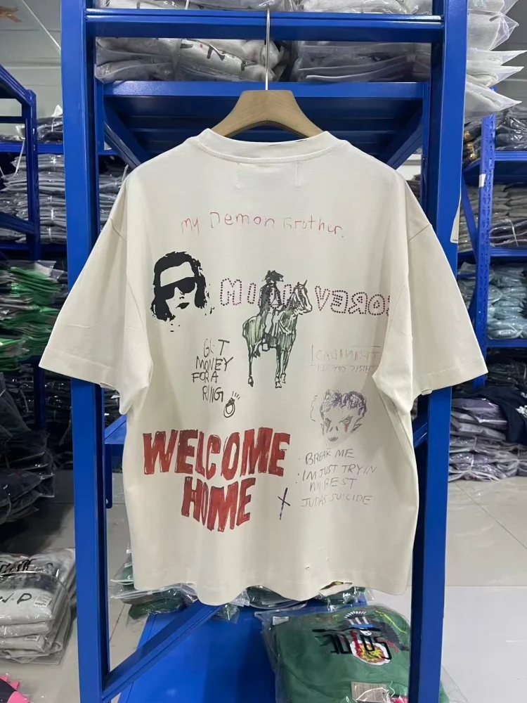 

Paly 25ss Vintage Graffiti Oversized T Shirt Men Street Fashion Distressed Cotton Tee