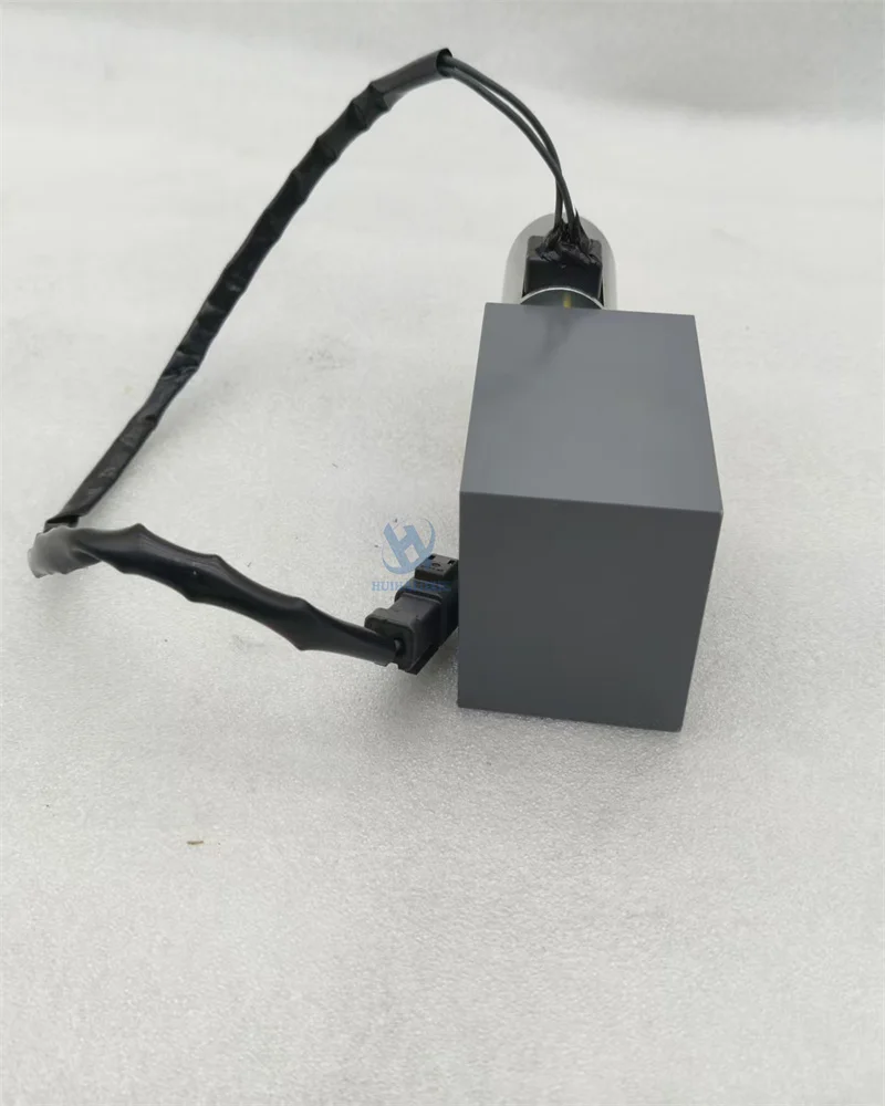 Construction Machinery Parts 421-60-31800 Valve 4216031800 for Komatsu WA430-6 WA480-6 WA500-6 WA600-8 WA900-8  Wheel Loader