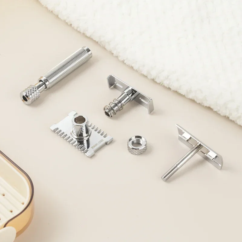 YAQI ماكينة حلاقة آمنة للرجال ذات قصة نهائية OC بلون كروم قابلة للتعديل بدون تهيج، أساسيات العناية الفاخرة