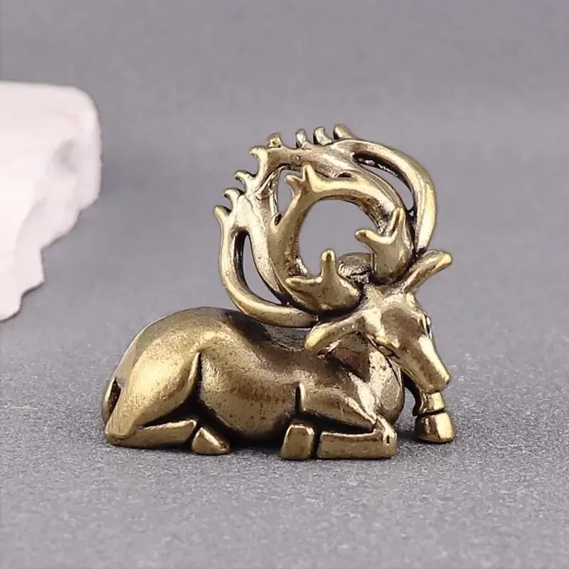 Solid Brass Elk Figurines Retro Animal Moose Small Statue Desk Ornament Tea Pet Table Decorations Crafts Accessories Child Gifts