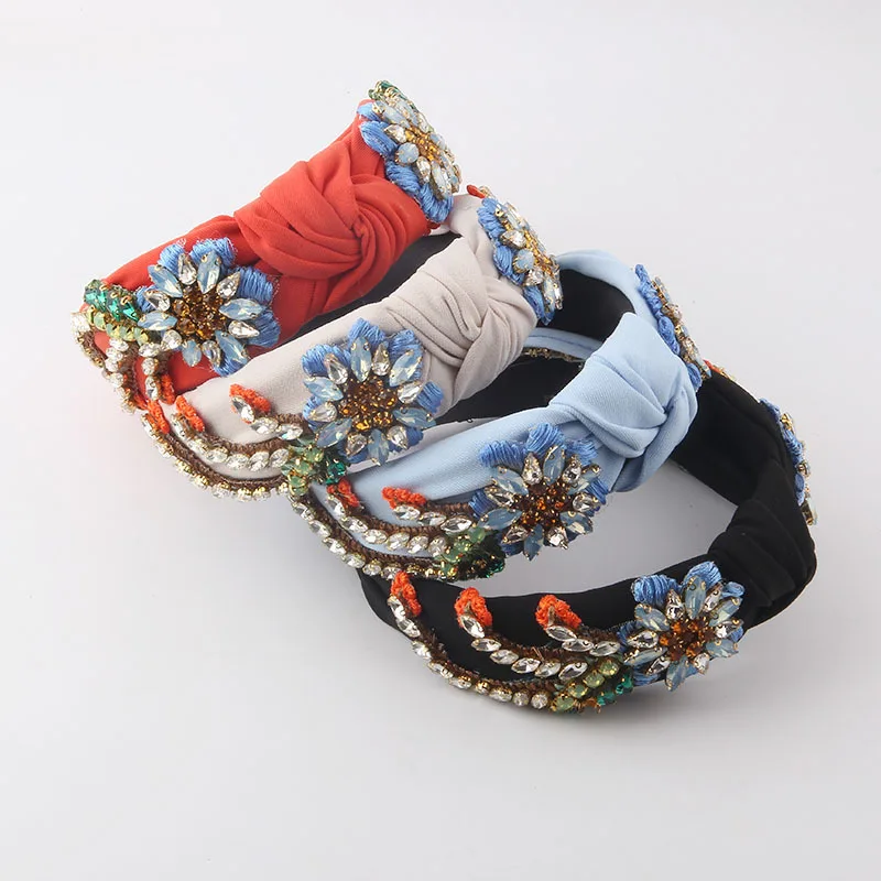 

New Baroque Style Crystal Flower Fabric Headband with Rhinestones Elegant Travel Gift Hair Accessory for Women