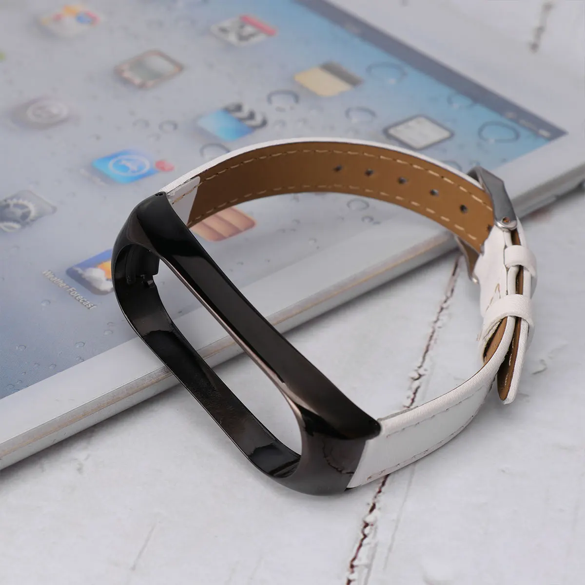 

1pc Alloy Wrist Strap Replacement Cowhide Watch Band Alternative Bracelet Compatible for Mi Band 4 White