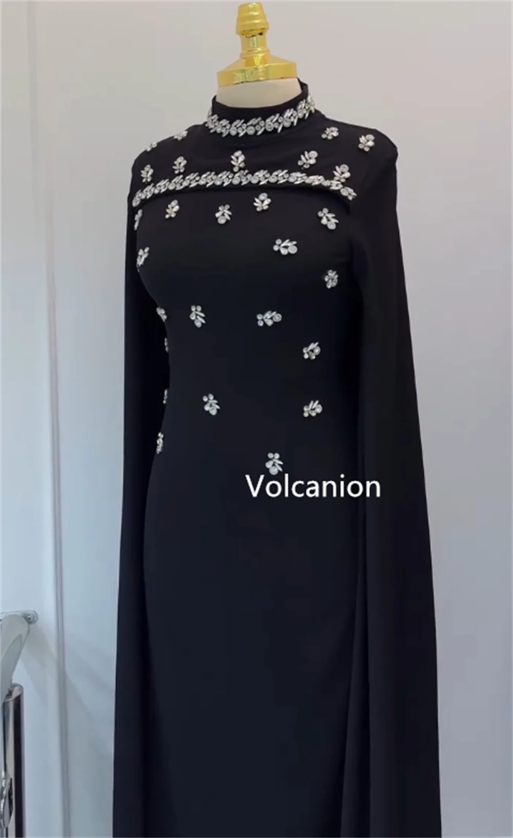 Индивидуальные платья-миди из джерси с блестками и высоким воротником, вечерние классические размеры в стиле ретро на заказ