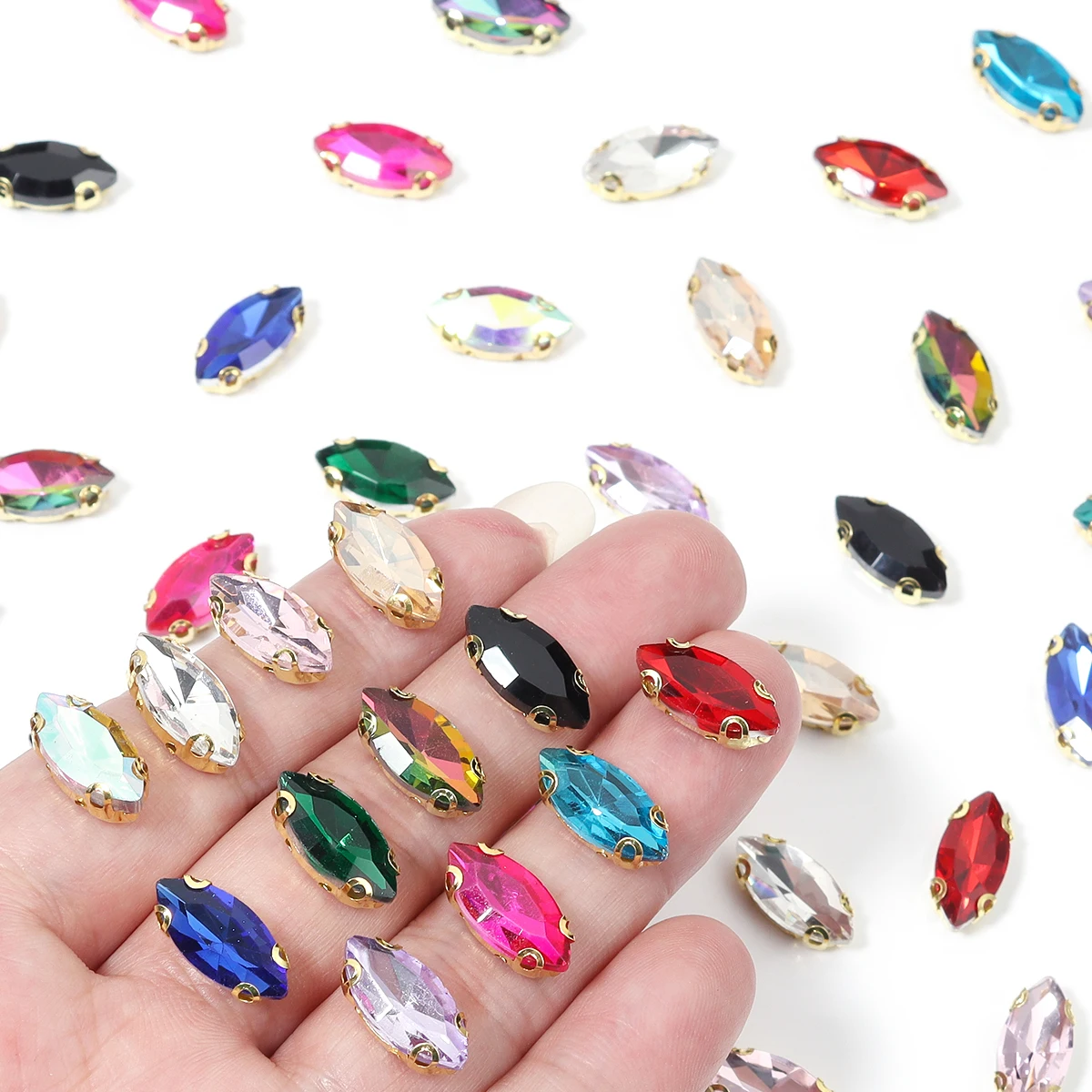 30pcs/pack Colored Sew-On Claw Rhinestones Horse Eye Shape Crystal Beads Buttons for DIY Crafts Garment Sewing Gems Accessories