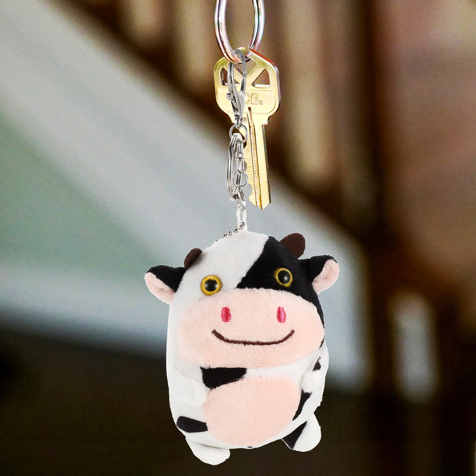 

Мягкий брелок-подвеска в виде коровы, мультяшный дизайн, украшение для рюкзака и сумки, подарок для детей и женщин