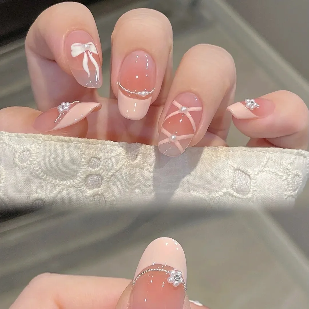 10 pièces blanc français rose coeur diamant manucure Art doux doux court ovale artificiel portant des ongles Patch couverture complète presse Ons