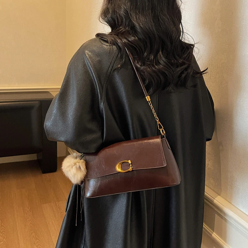 

Women Luxury High End Leather Fashion Tote Bag Elegant Designer Shoulder Handbag For City Fashion Lifestyle