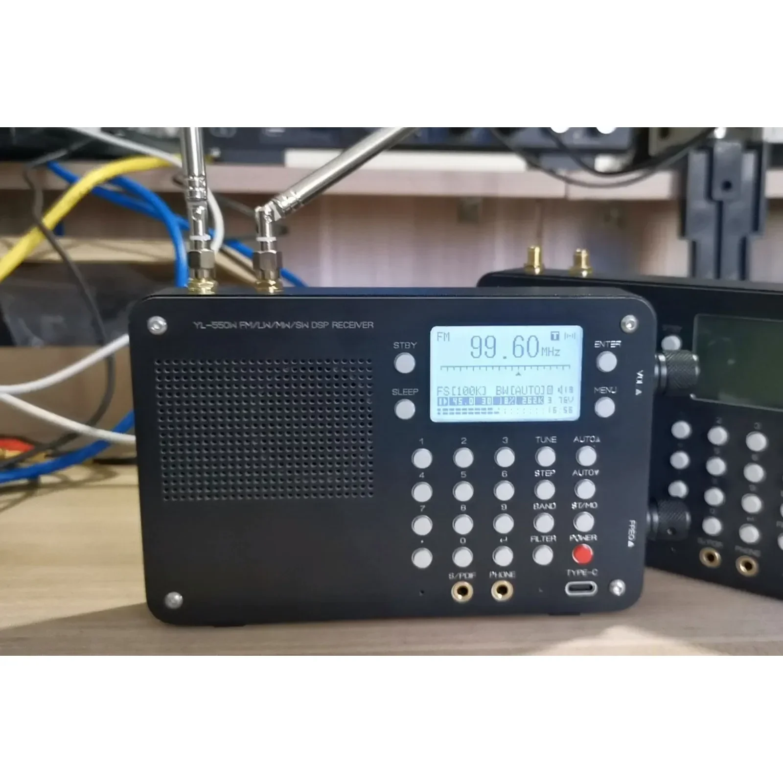 

2026 YL-550W Portable Full Band Digital DSP Receiver SAF7758HV Chip LW MW SW FM Support for SPDIF Output
