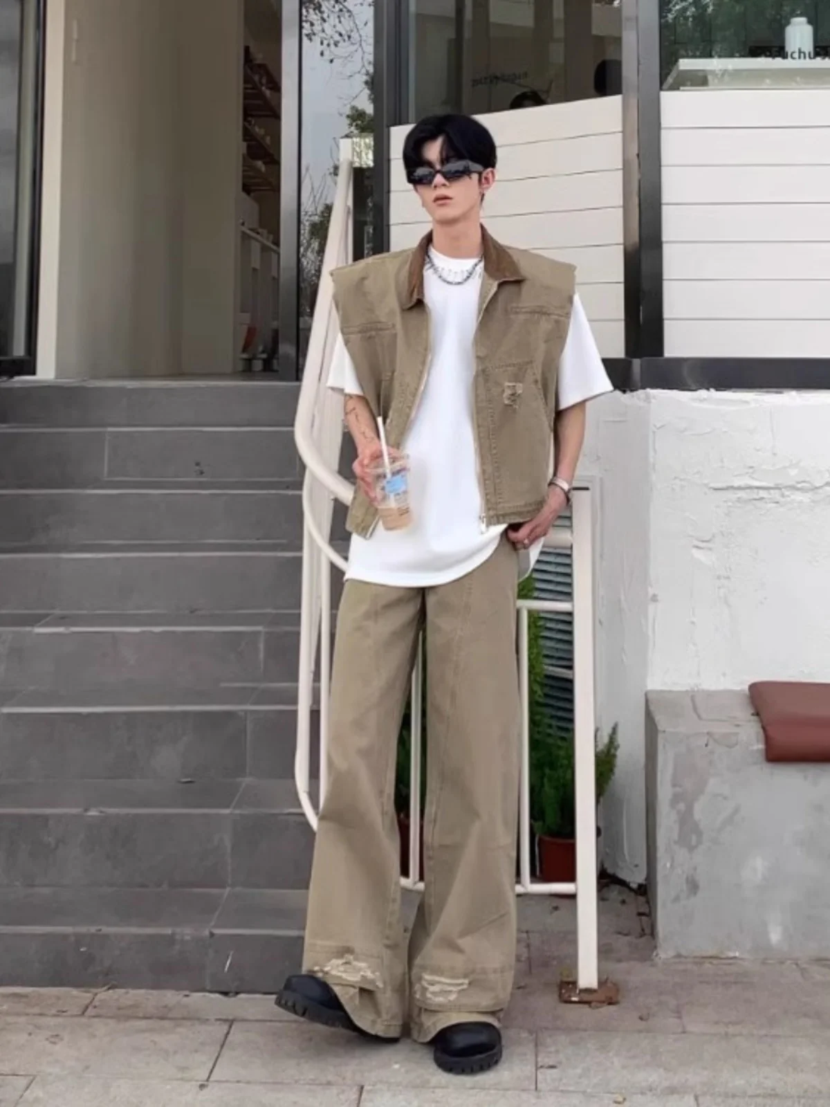 

Модный джинсовый костюм American Sle: куртка и широкие джинсы для подростков, осенний стиль