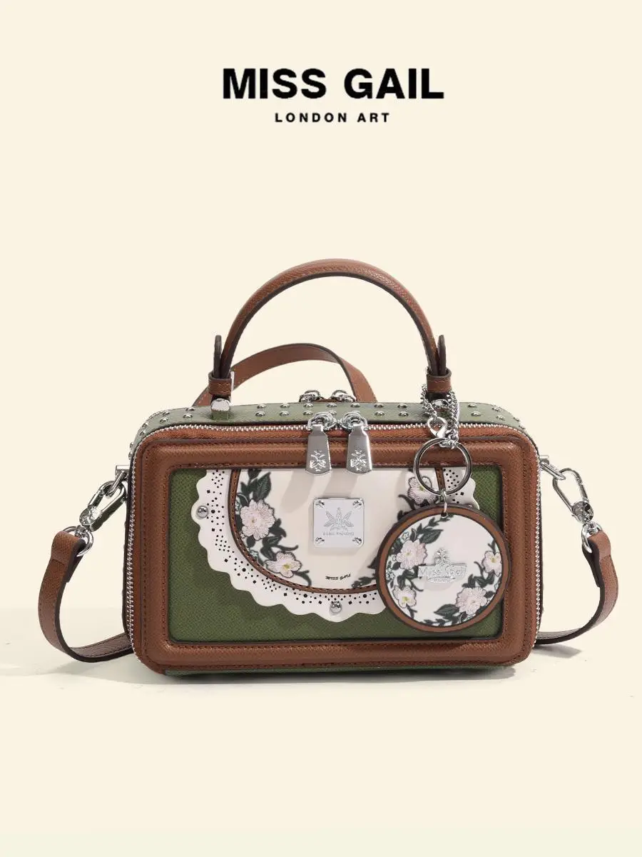 

Chinese Style and Luxury Makeup Bag with Charming Decoration Printing Flower Women Stylish and Versatile Handheld Crossbody Bag