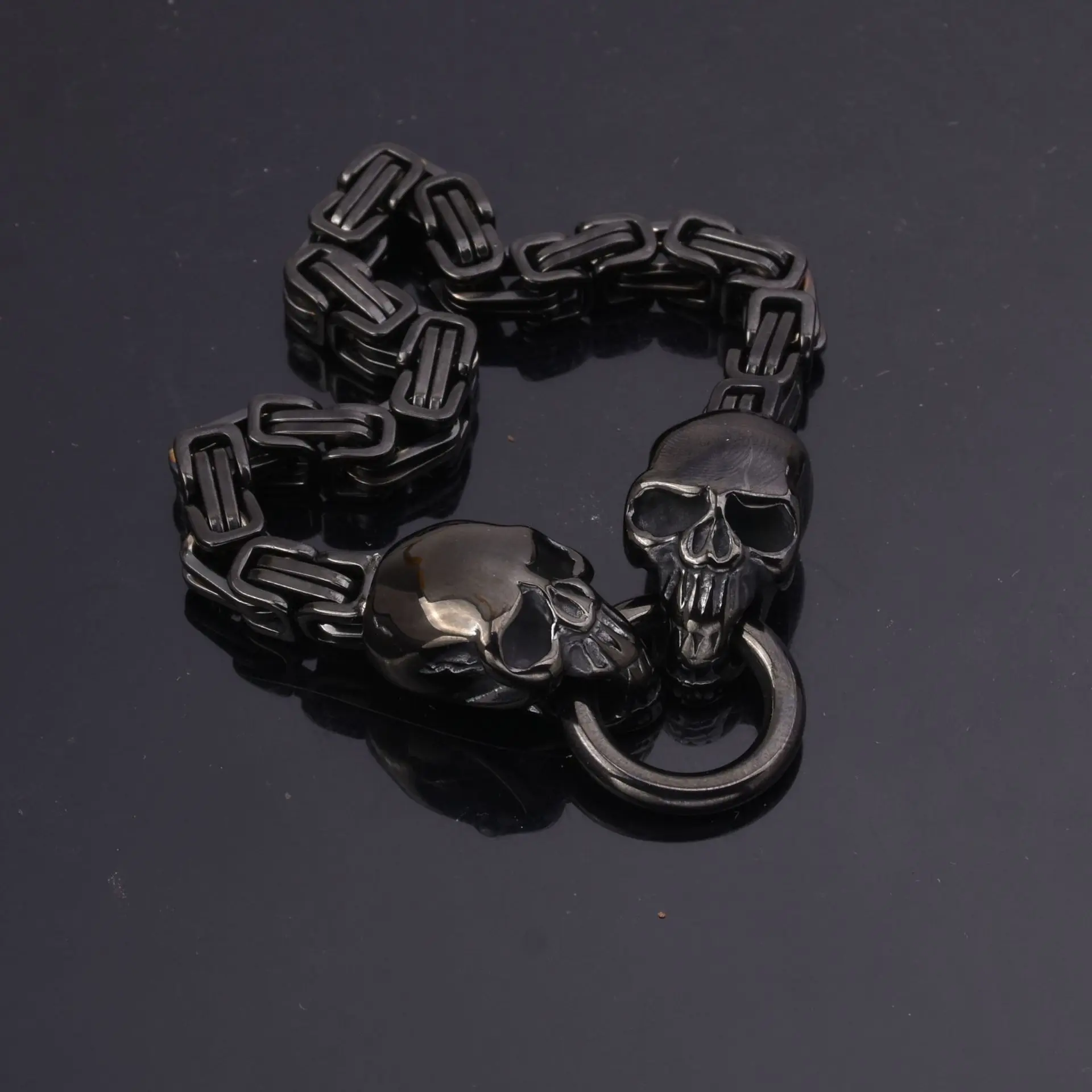 Hot Selling Classic Fashion Punk Stainless Steel Skull Bracelet Men\\\'s Charm Gothic Bracelet Jewelry Gift image 6