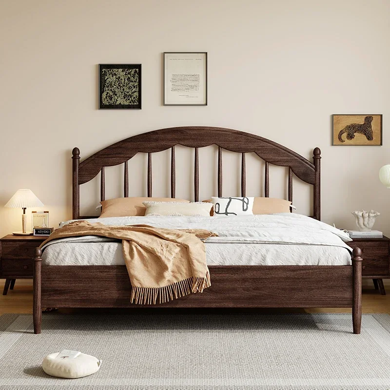 

-Walnut Double Bed Windsor French Retro