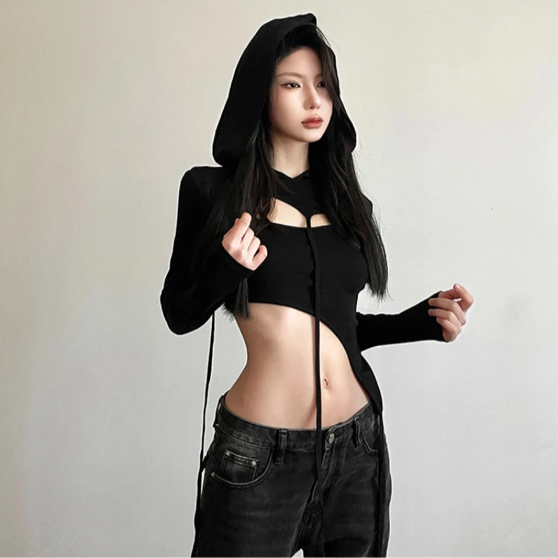 Salt Style Personalized Two-Piece Set with Exposed Navel Strap Vest, Monochrome Slim Hooded Long Sleeved T-shirt