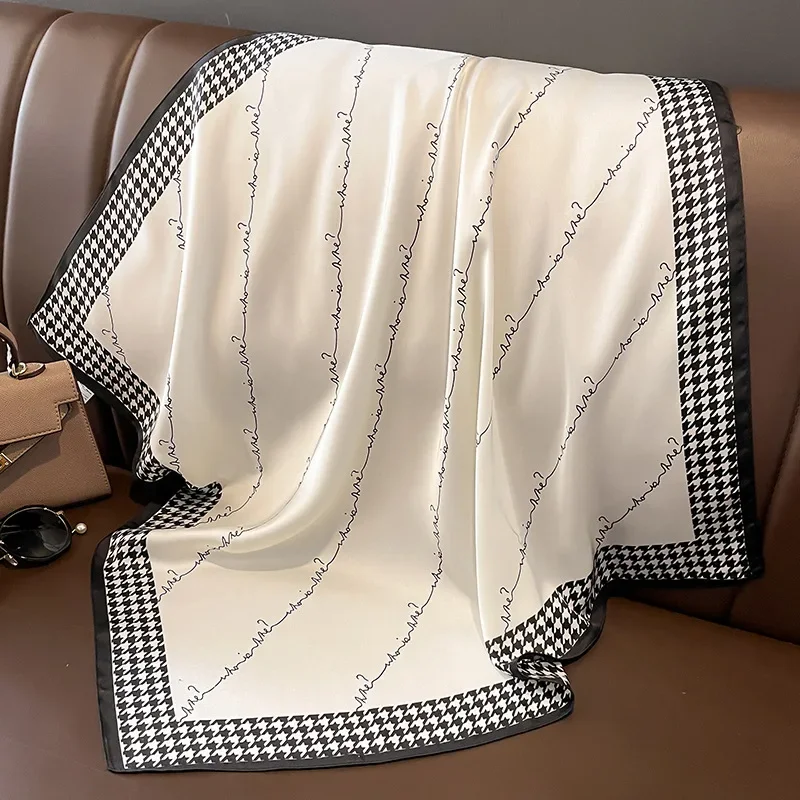 Frühling und Herbst Neue Nachgeahmte Seide Schal Frauen Hals Haar Decoarte Kleine Quadratische Kopftuch Outdoor Weiche Kopftuch Hijab Mädchen 70 cm