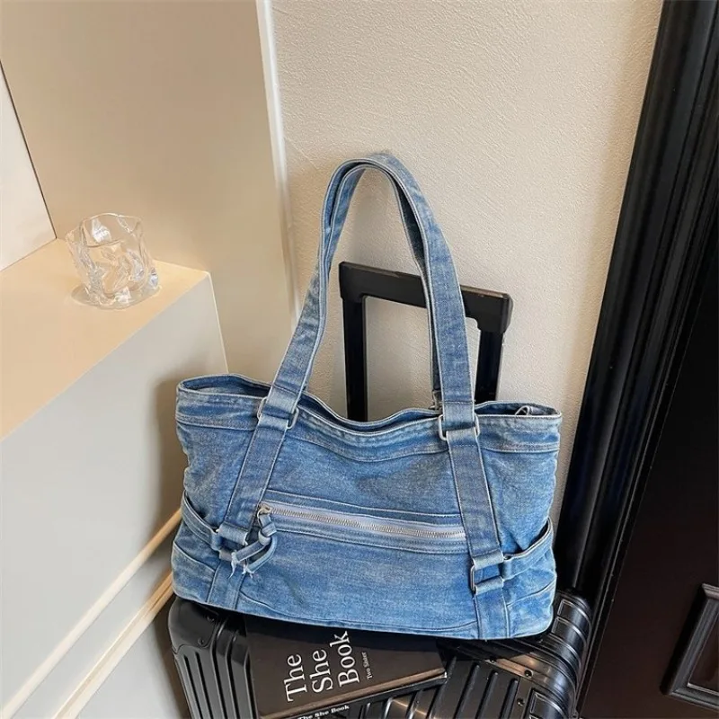 

Великолепная школьная новая модель через плечо в 2025 году, милая популярная простая женская сумка JK, идеально подходящая для деловых встреч