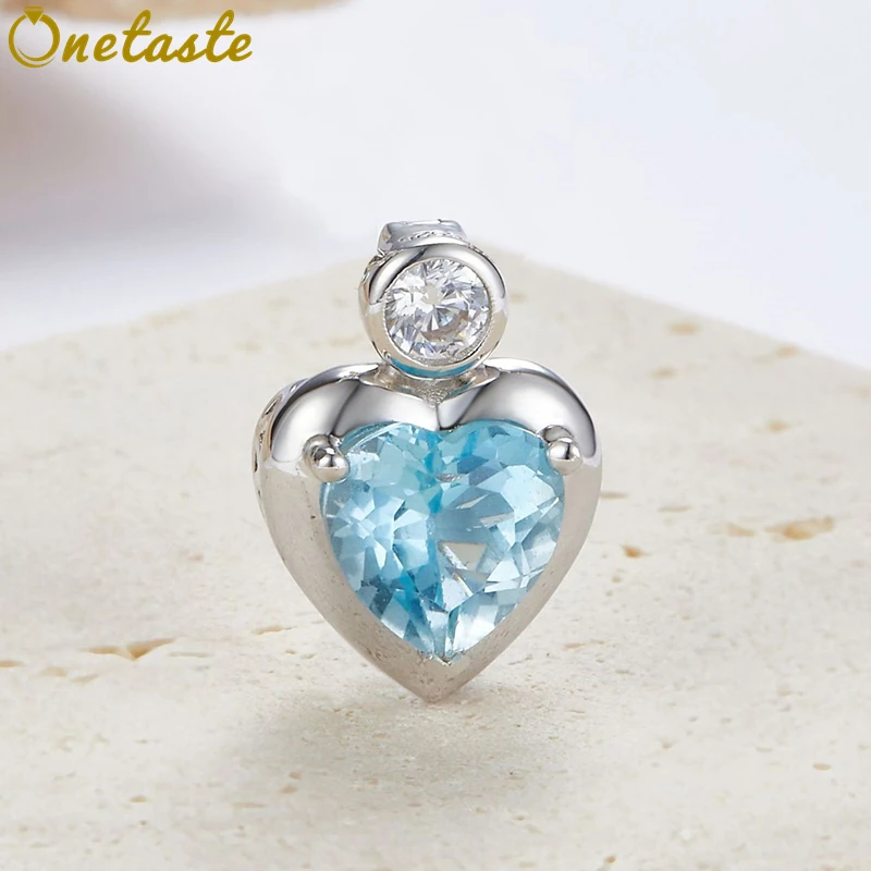 

Sparkle Blue Topaz 925 Sterling Silver Heart Pendant Women Cubic Zirconia Trendy Dainty Stack Necklace Pendants Without Chain