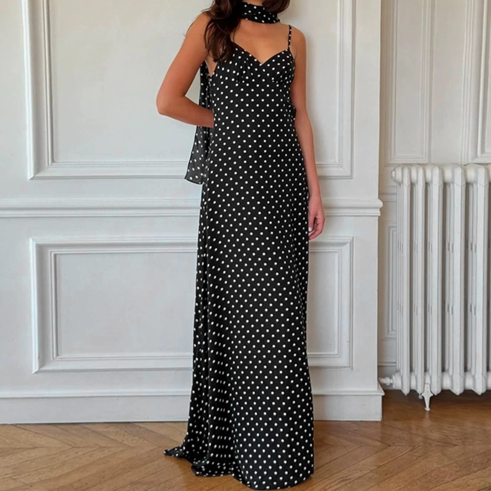 Abito slim fit da donna di nuova moda con scollo a V profondo, cinturino per spaghetti regolabile, senza schienale, pois estivi, abiti lunghi con sciarpa SML