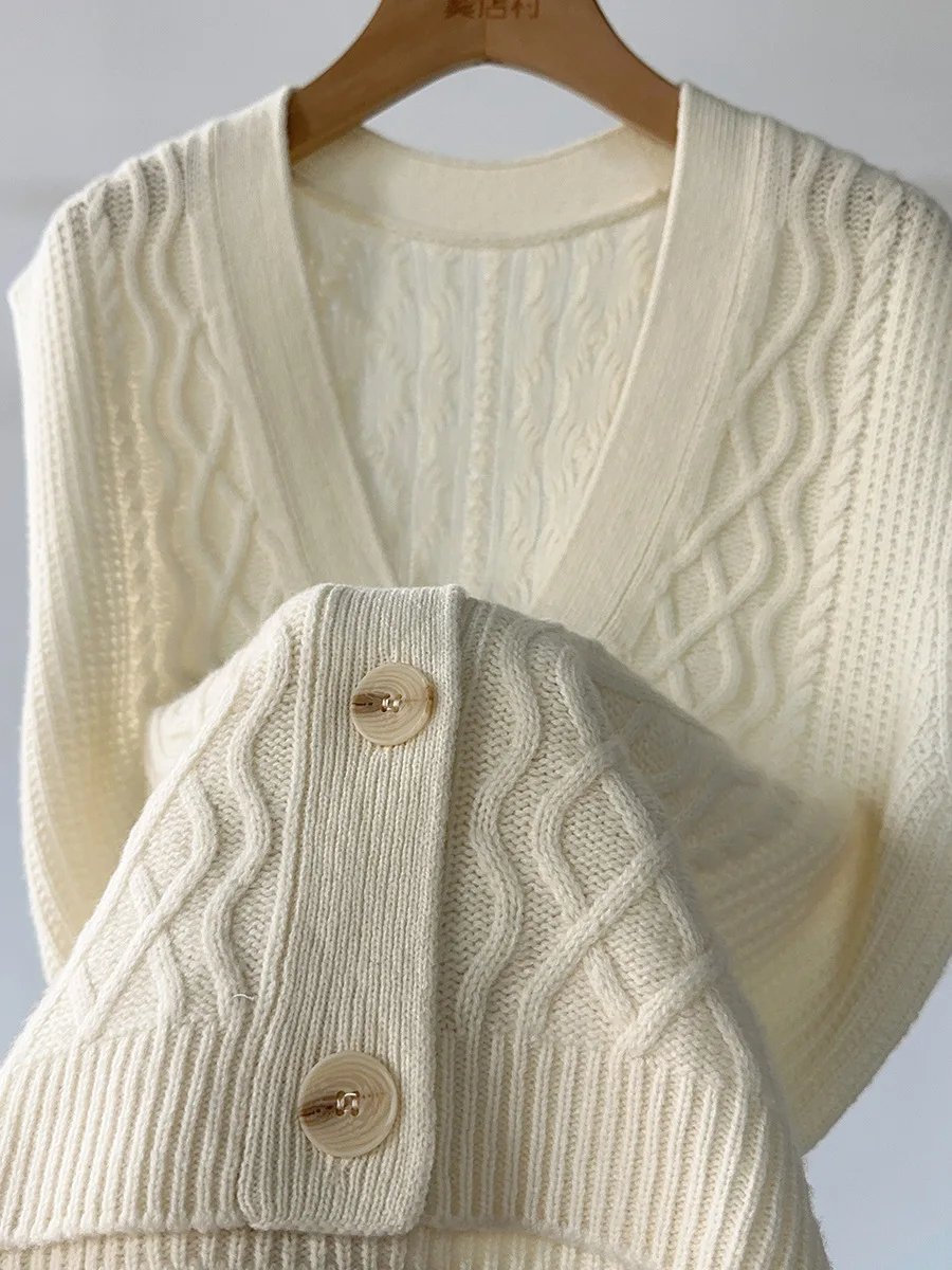 Winsleter-100% Wool Elegant Vest Sweater, V Neck Buttons, Women Fashion Commute Loose Knit Cardigan Vest, 2025 Autumn T59662CC