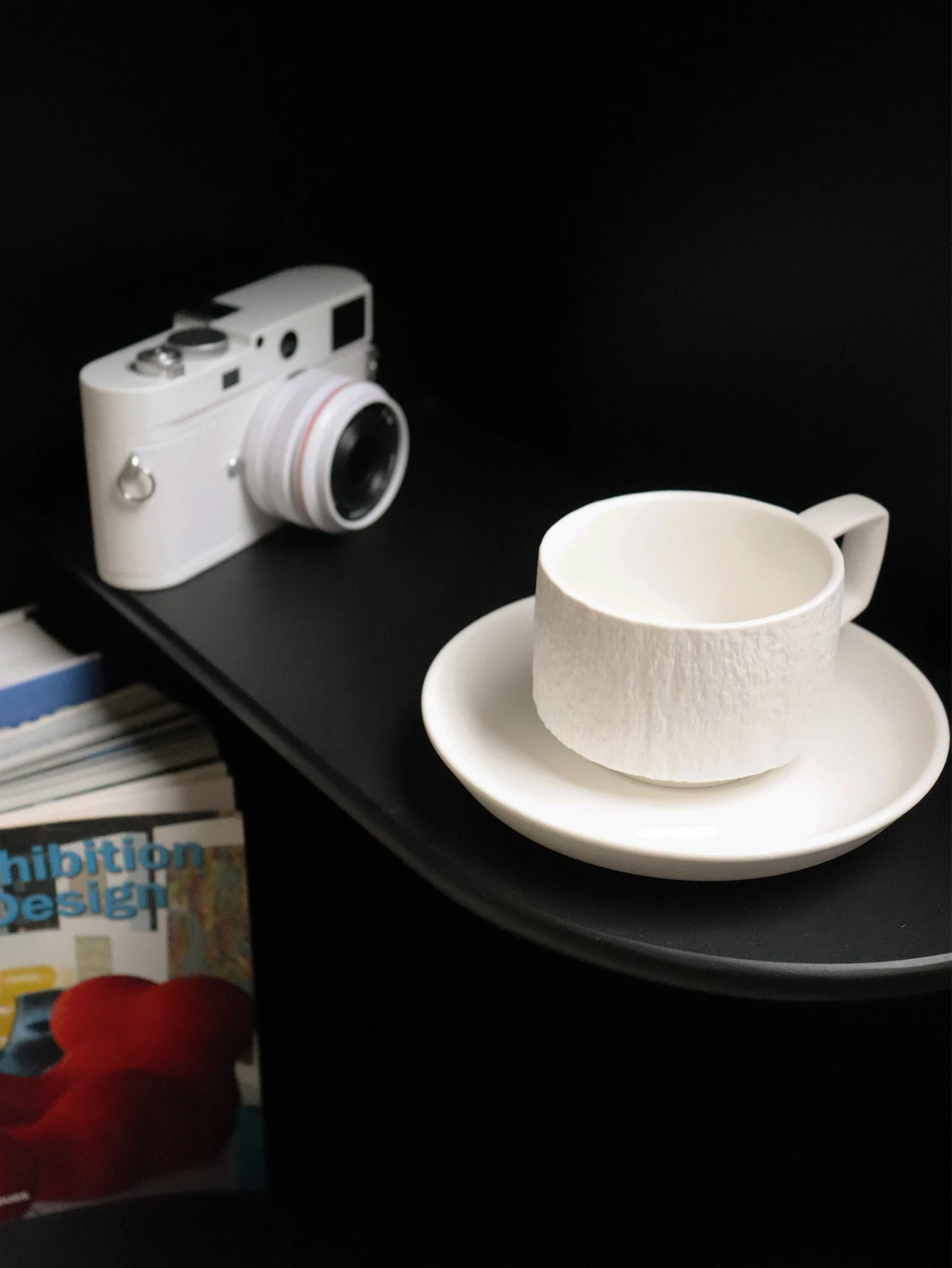 A 200ml two-color mulberry stone premium feeling ceramic coffee cup and saucer high color value exquisite afternoon tea preferre