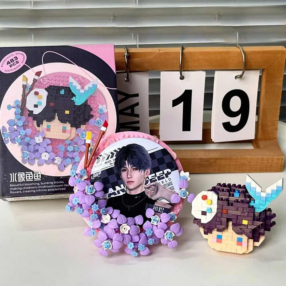Love and Deepspace Badge Display Stand, Zayne Rafayel Sylus Xavier Mosaic Building Block Display Stand, Goods Decor Girl Gift