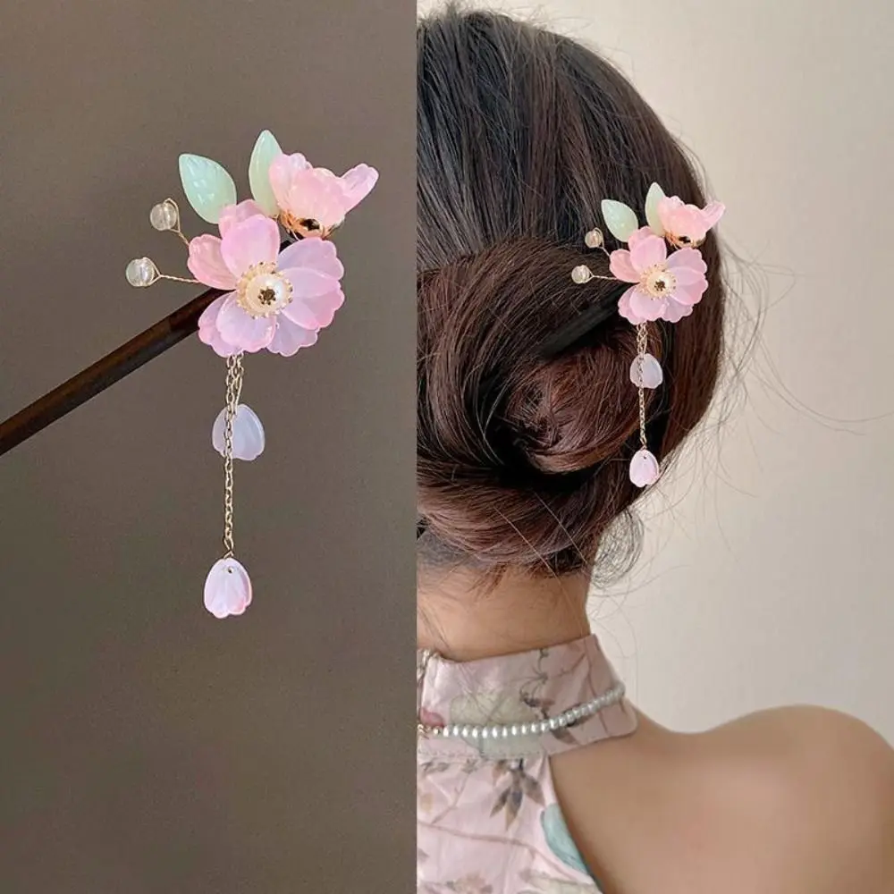 

Vintage Winding Flower Hairpin Classical Elegant Wooden Hair Stick Handmade Flower Pearl Tassel Hanfu Headwear Women