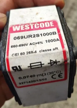 

Westcode 069UR2S1000B 1000A 690V aR / 125UR2S0630B 630A 1250V Fuses: