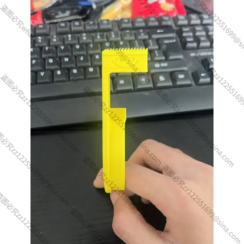 Your Little Tape Helper 3D Printing Tape Holder Cutter Desktop Office Gadgets