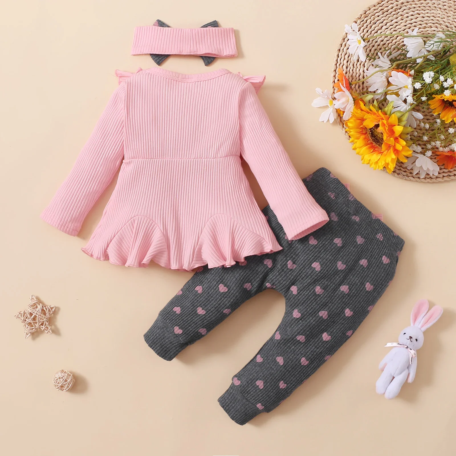 Baby Girls Clothing Set New Born Pink Ruffle Tops Heart Print Bow Pants Toddler Princess Clothing Fashion Infant Outfits Suit