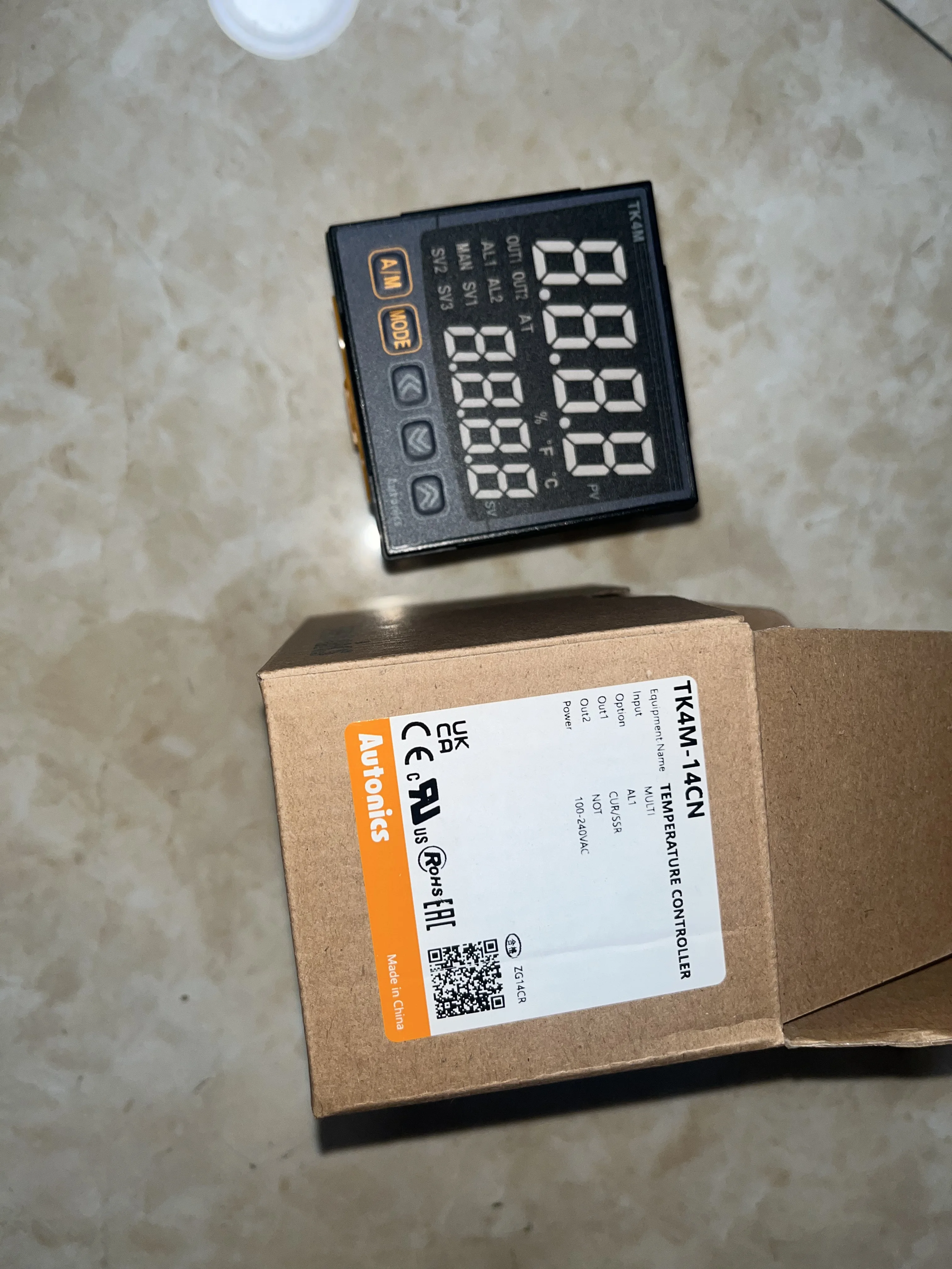 

TK4M-14CN Новый оригинальный терморегулятор Autonics, замена TZN4M-14C