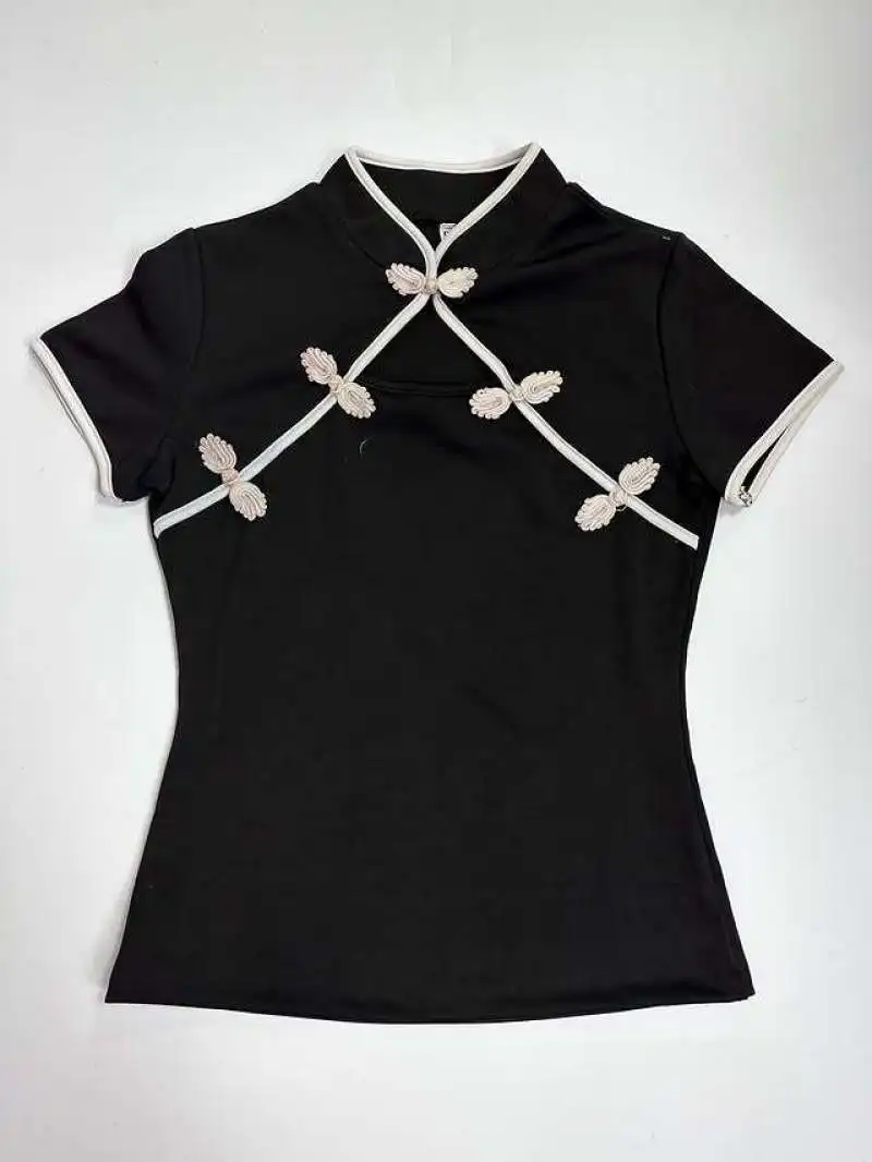 Neues T-Shirt im chinesischen Stil mit Knöpfen, Nischendesign, Spicy-Girl-Stil, schmale Passform, schlankmachender Effekt, Cheongsam-Kragen, kurzärmeliges Oberteil