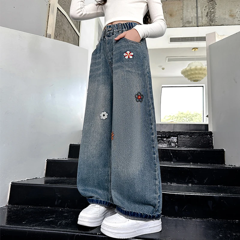 أزياء الخريف الفتيات كبيرة واسعة الساق منحني الجينز مع التطريز الأزهار الطفل شارع العليا زهرة الدنيم السراويل الاطفال بناطيل كاجوال #4