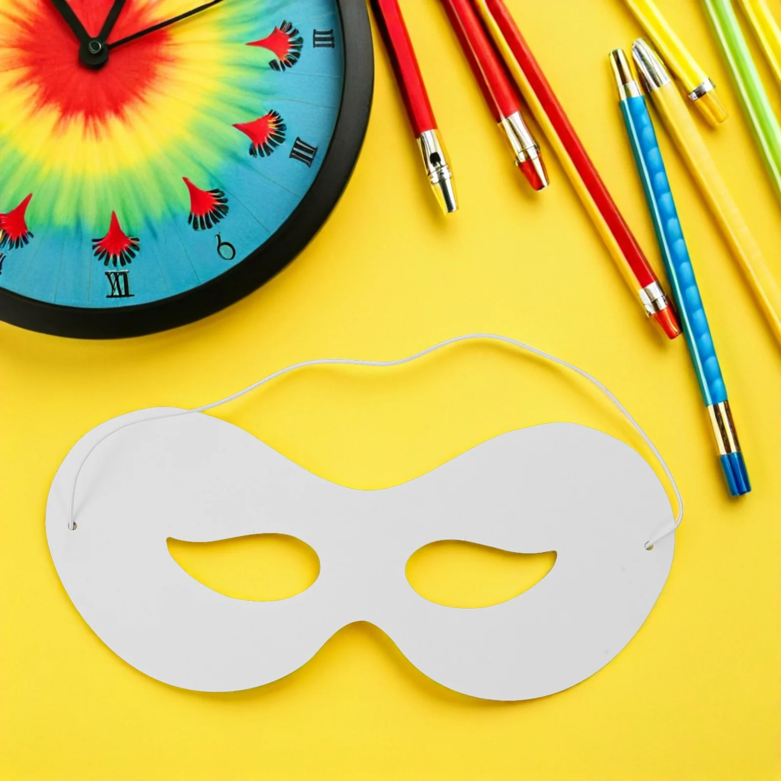 

40Pcs Kids Creative Paper Masks Blank White Half Face DIY Paintable Masks for Decorating Parties Cosplay Halloween