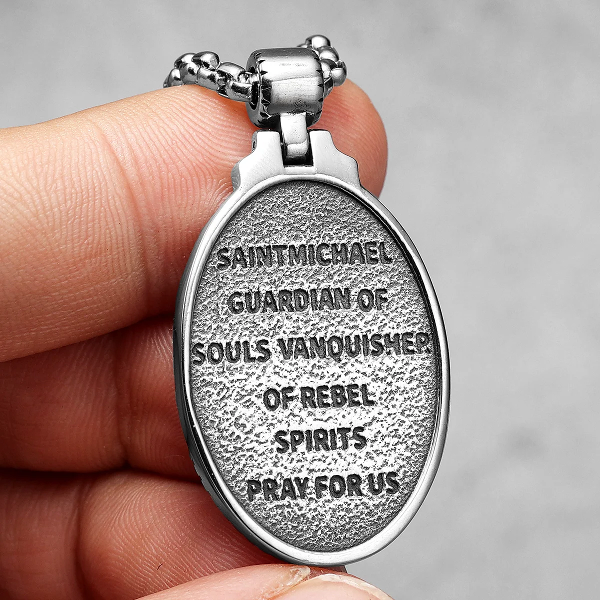 سانت مايكل الرجال قلادة 316L الفولاذ المقاوم للصدأ سلسلة قلادة تميمة الجارديان روك الشرير للذكور المجوهرات الرجعية هدية بالجملة