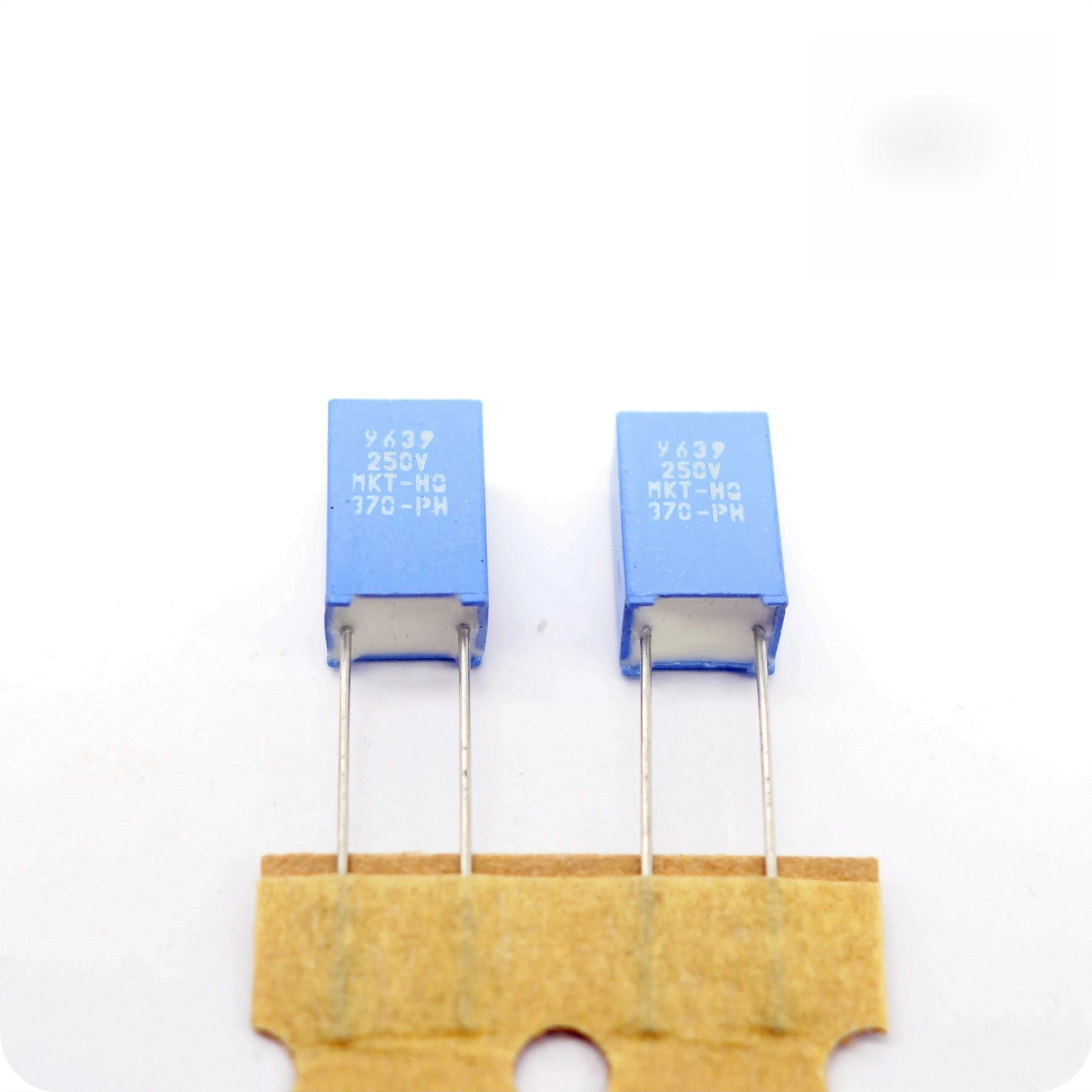 200-pezzi-di-condensatori-philips-mkt-250v-01uf