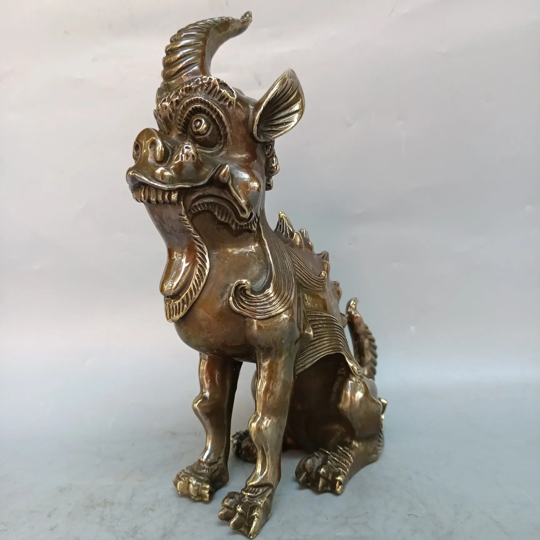 

Китайский Единорог Скульптура Священного Животного Счастливая Статуя Фэн-Шуй Орнамент Подходящее Украшение