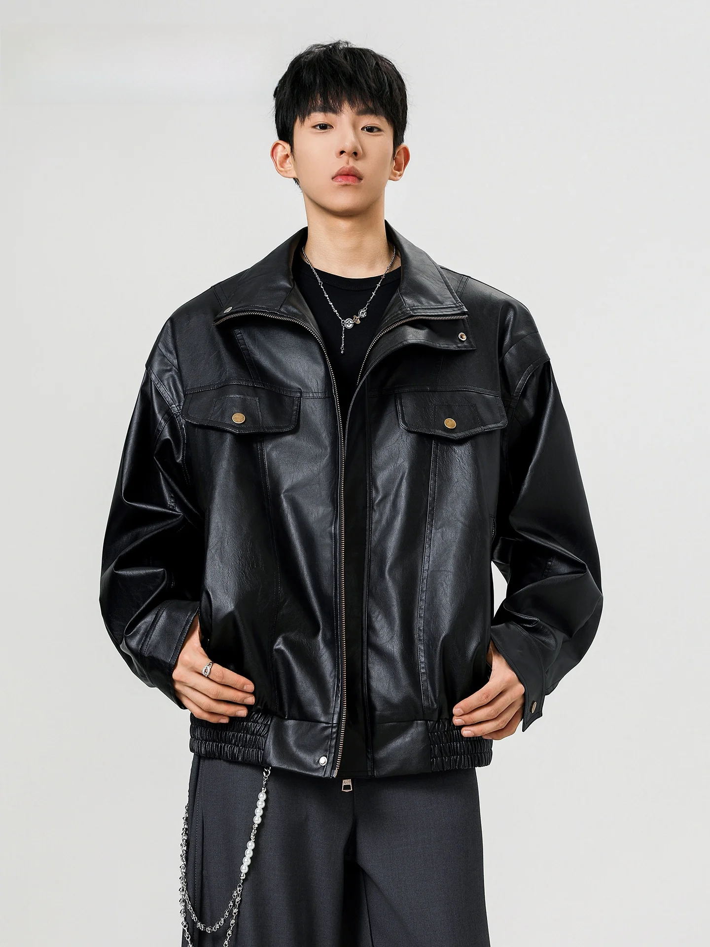 

Мужская свободная мотоциклетная одежда из искусственной кожи в американском стиле ретро, верхняя одежда Sli, модная уличная одежда, осенний сезон, полиэфирное волокно