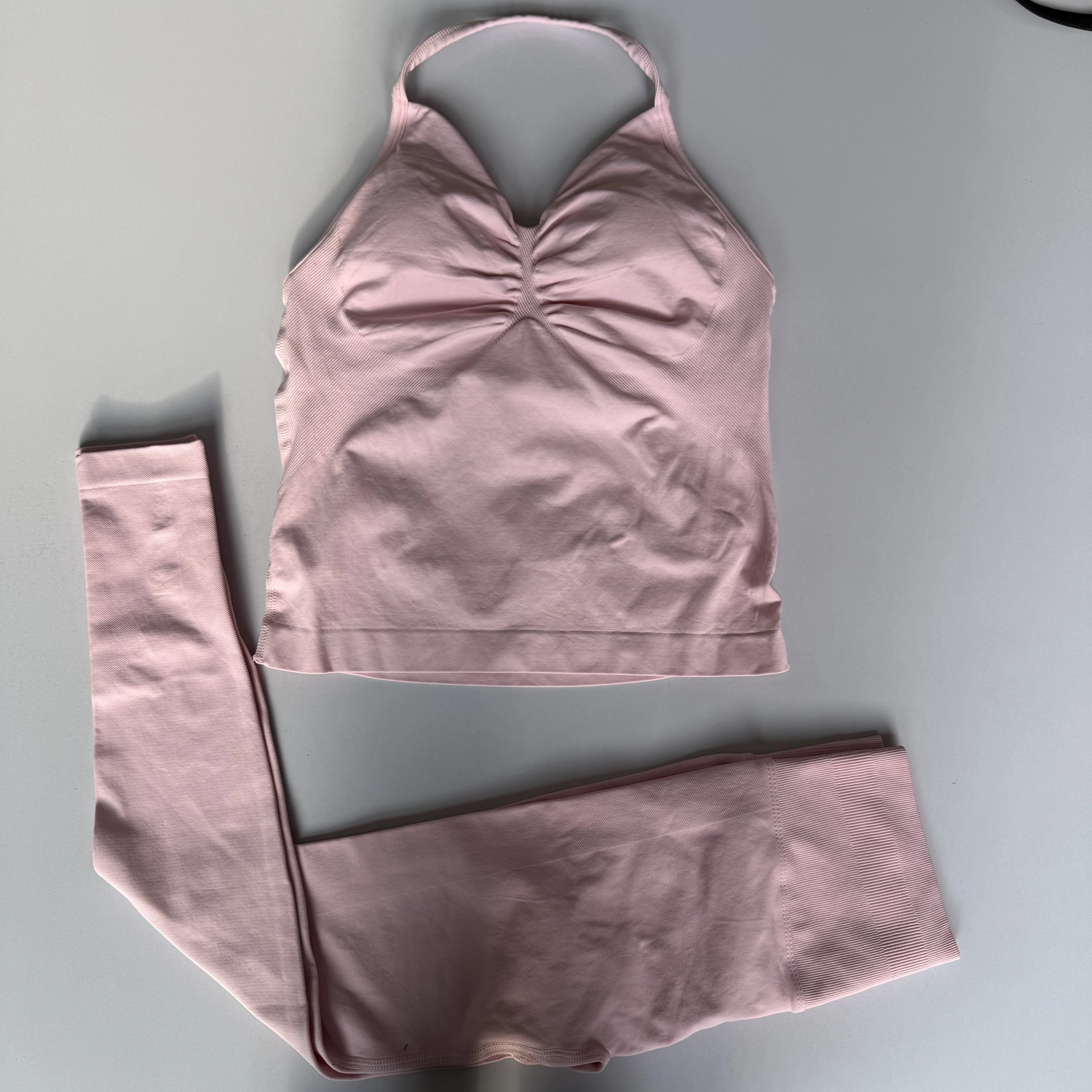 2-teiliges Sport-Set für Damen: Push-Up-Yogahose mit Rückenlöchern, Fitness-BH, High-Waist-Leggings, nahtlose Tights, Trainingsanzug – Detail 19