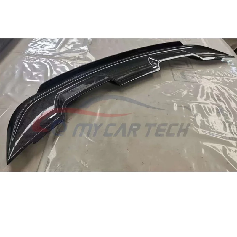 

Для Mustang gt500 2015-2023 двухслойный обвес из углеродного волокна с утиным хвостом