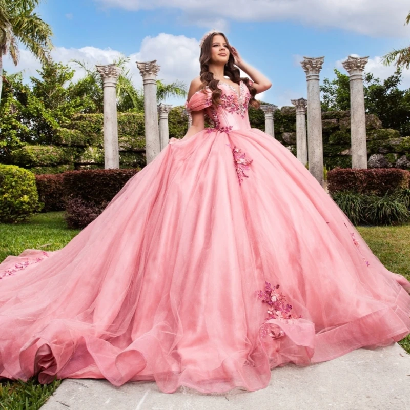 

Розовое блестящее бальное платье Quinceanera Платья с открытыми плечами Аппликация Цветочные бусины Бант Тюлевое платье для вечеринки, дня рождения Sweet 16, Vestidos