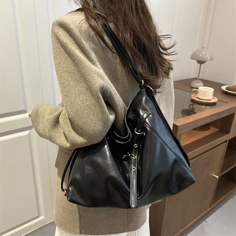 حقيبة كروس كلاسيكية من جلد البولي يوريثان بسعة كبيرة Harajuku Y2K حقيبة كتف نسائية مقاومة للماء على الطراز الكوري حقيبة حمل للطلاب #3