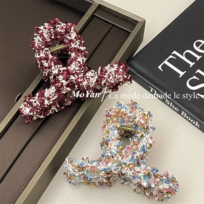 Small Fragrant Hair Scratching Clip Netizen Back Head Spoon Shark Clip Simple Exquisite hairpinHeadwear