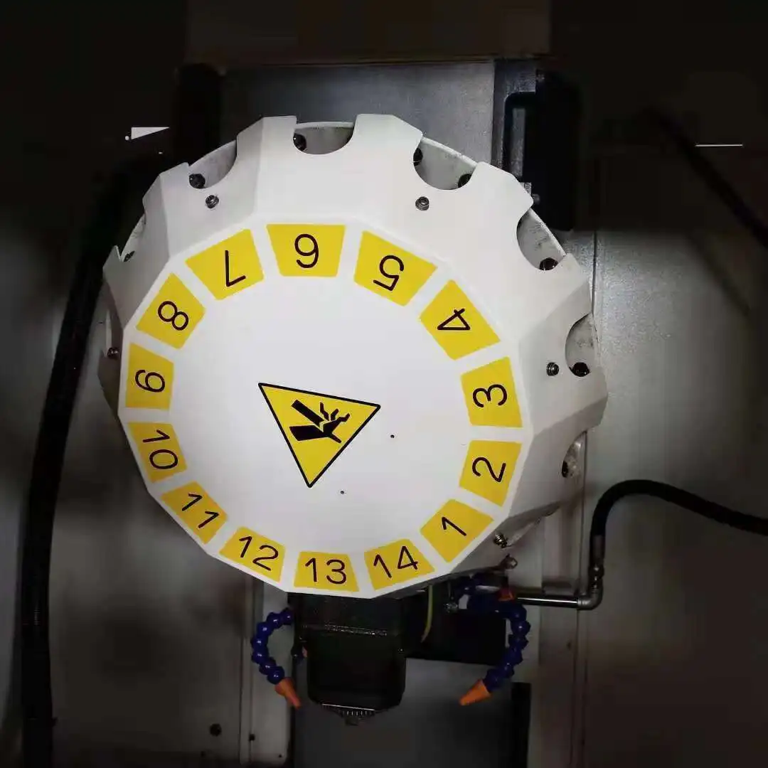 Hines Fanuc usate in vendita ROBODRILL D14mib CNC Milg Hine