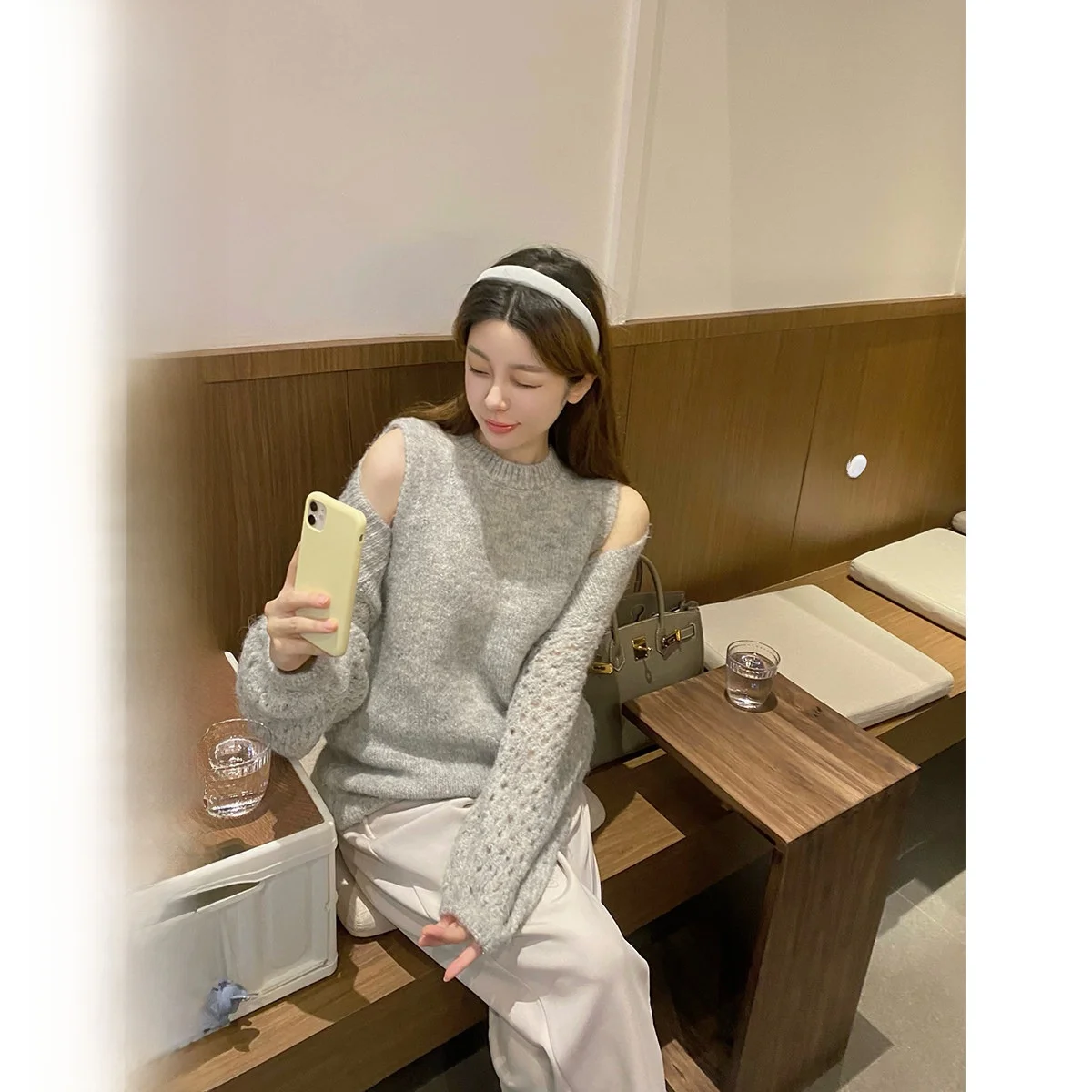

CCZEE Knitted Open Cardigan Inner Wear Two-Piece Set Svel Hollow out Batwing Sve Top Woolen Fabric Faionable Women...