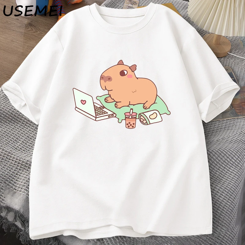 Capybara Use Computer Tshirt Men Funny Loose Cotton Tops Casual Summer Clothes Oversize Soft T-Shirt Man Clothes Streetwear Top